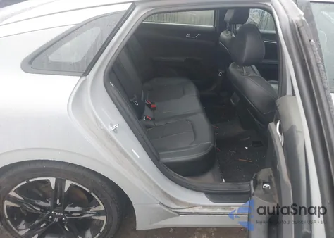 2022 Kia K5 Gt-Line z USA, uszkodzony, nr VIN 5XXG64J22NG083912